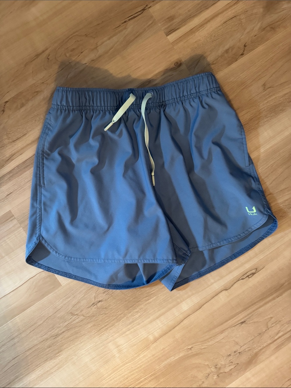 Light Blue Women’s Huk Pursuit Volley Fishing Shorts with Drawstring